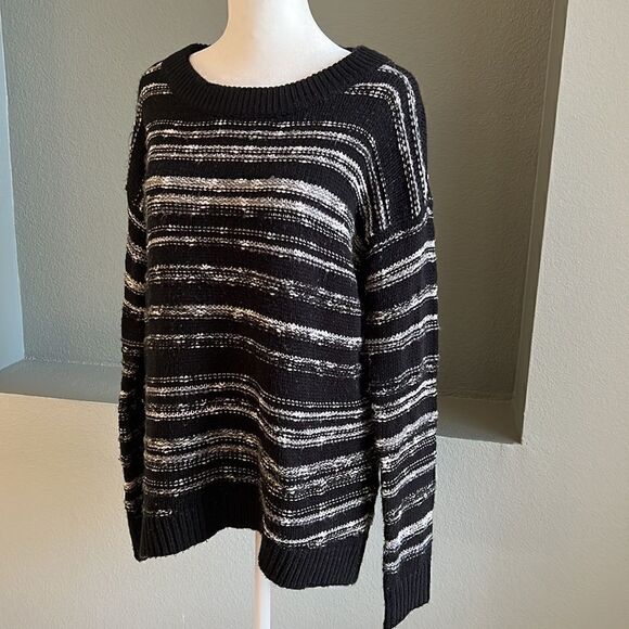 Calvin Klein Jeans Sweater - Picture 3 of 5